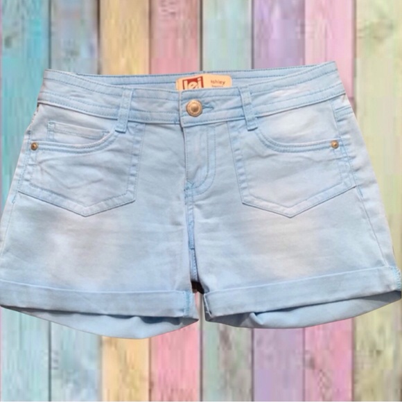 Lei Sky Blue Ashley Low-rise Midi Cuffed Shorts - Picture 1 of 10